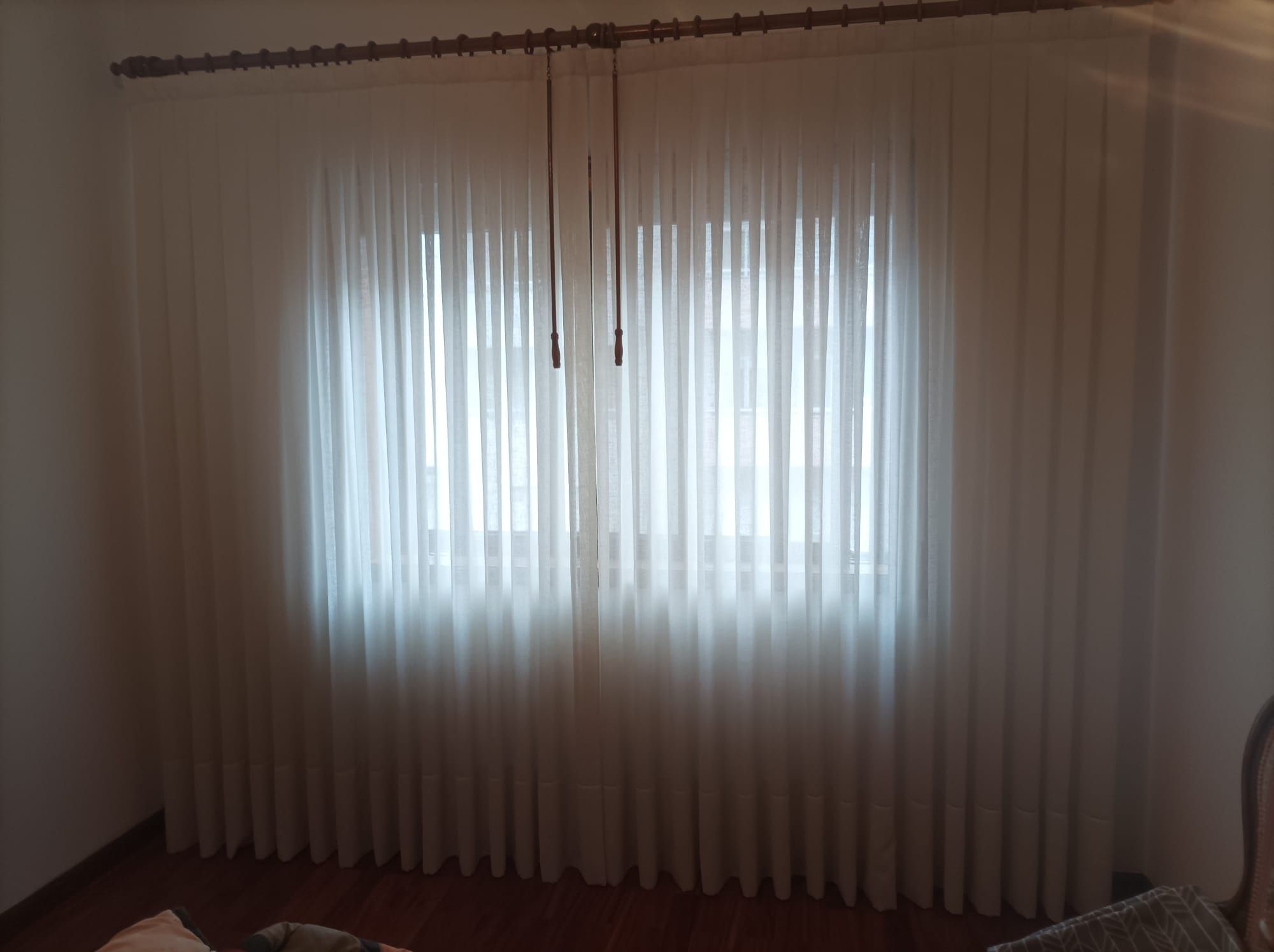 Cortinados semi novos c/ varão