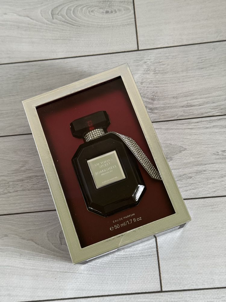Парфуми Victoria's Secret Bombshell Midnight