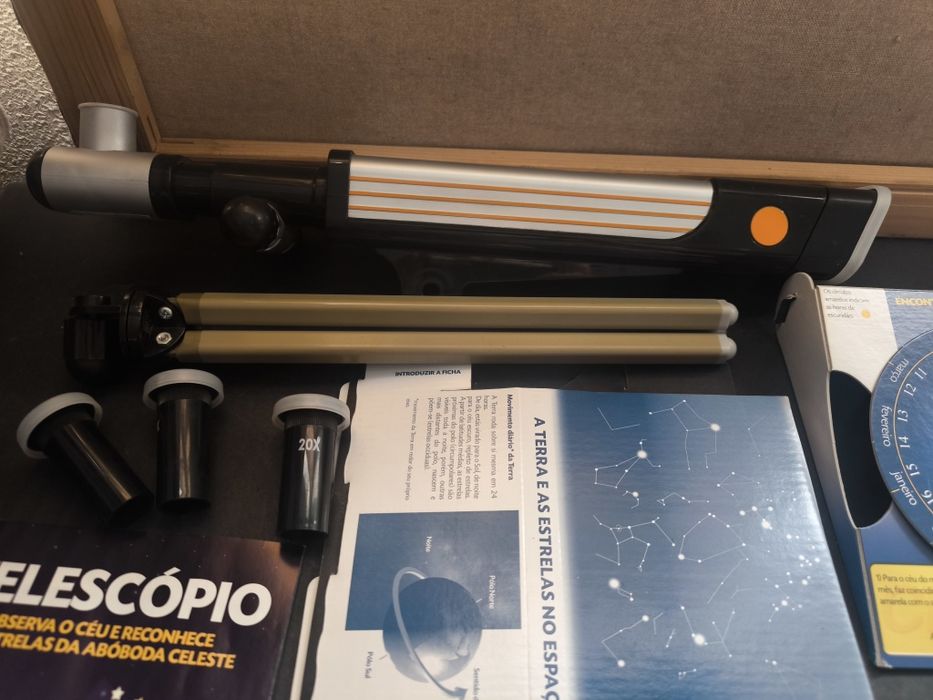 Telescópio com 3 oculares