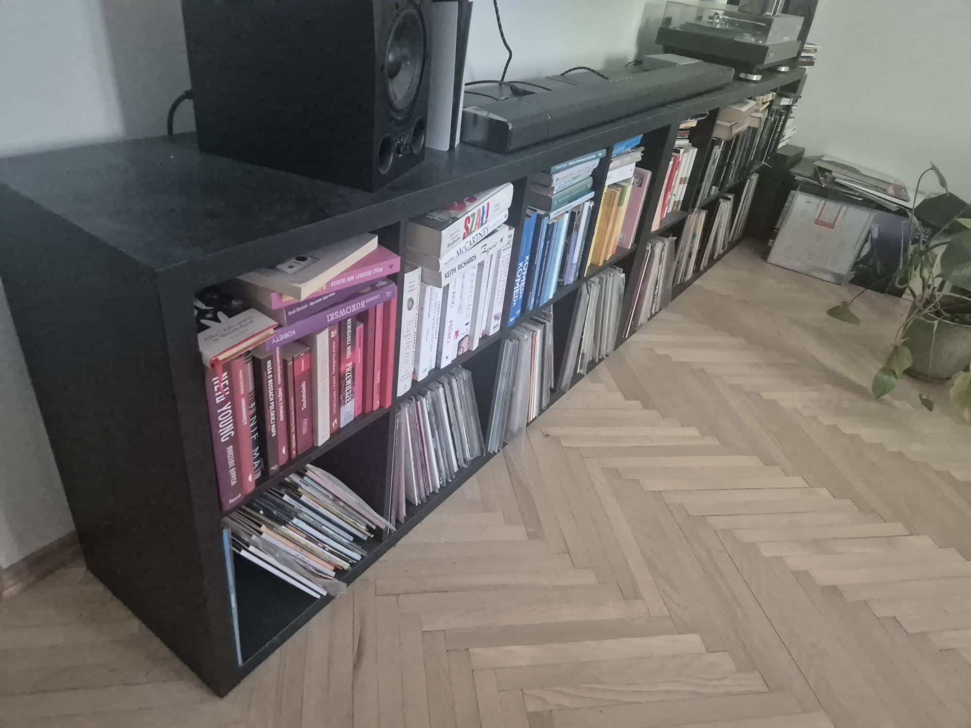 Sprzedam 2 regały IKEA KALLAX (2x4)