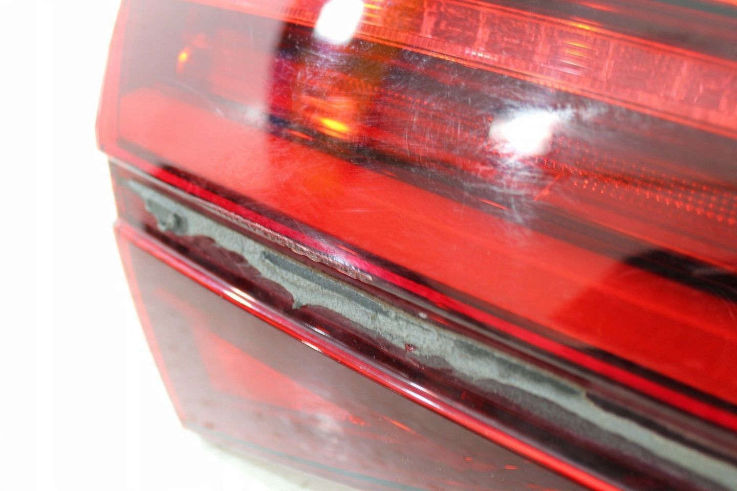 Audi A8 D4 lift Matrix lampa lewa tył klapa