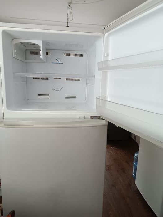 Холодильник Samsung