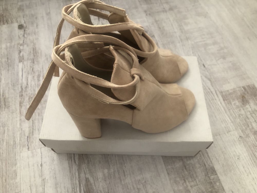 Zamszowe botki, roz. 40
