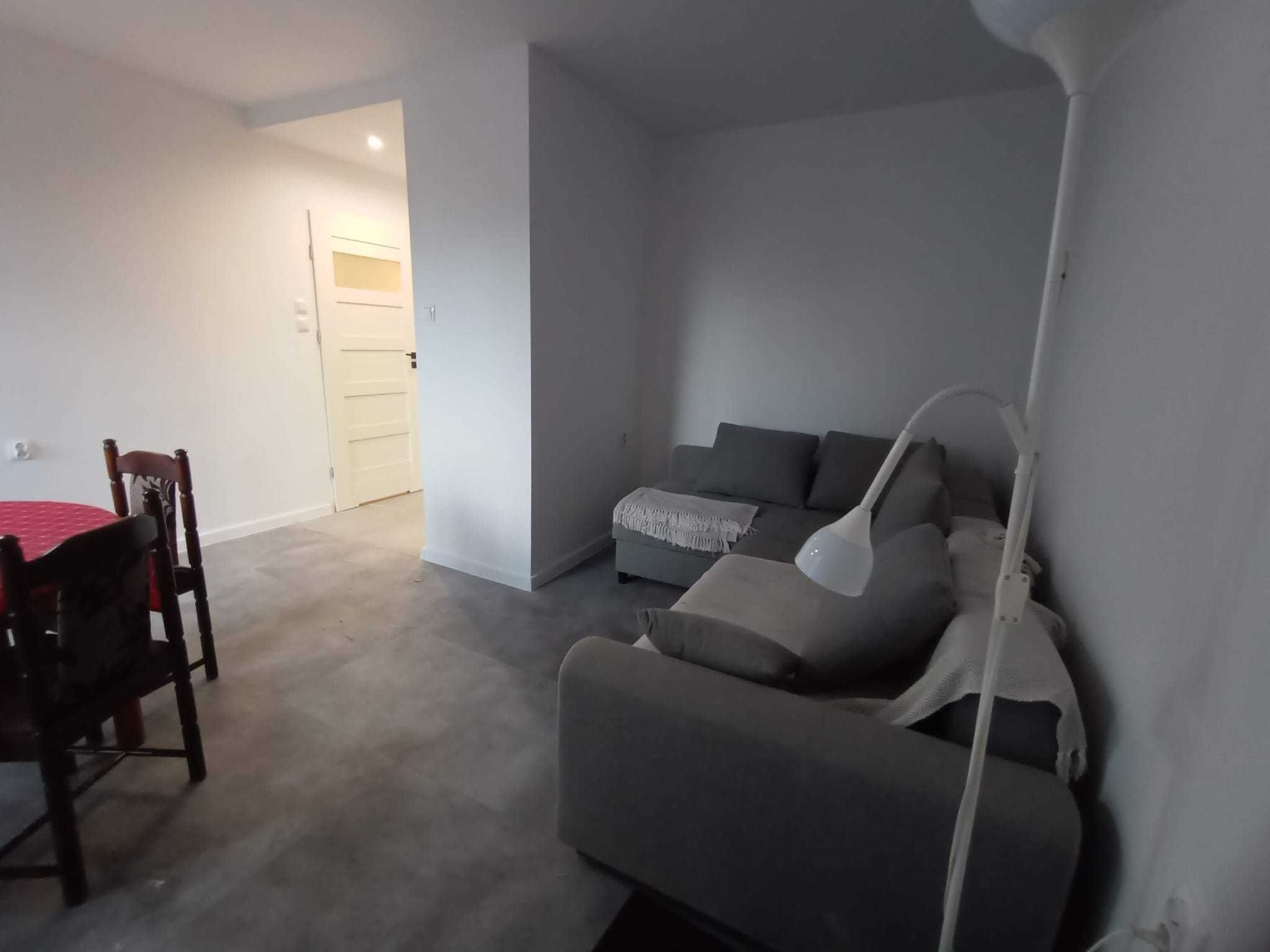 Cicha Kawalerka 27 m2 w centrum Poznania widok z balkonu na zieleń :)