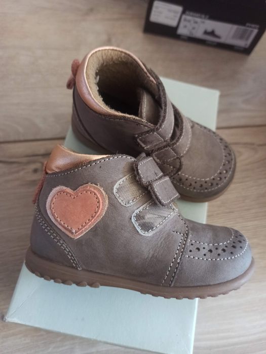 Buciki dziecięce emel roczki ocieplane