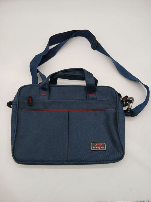 Mala tiracolo azul para tablet até 10"