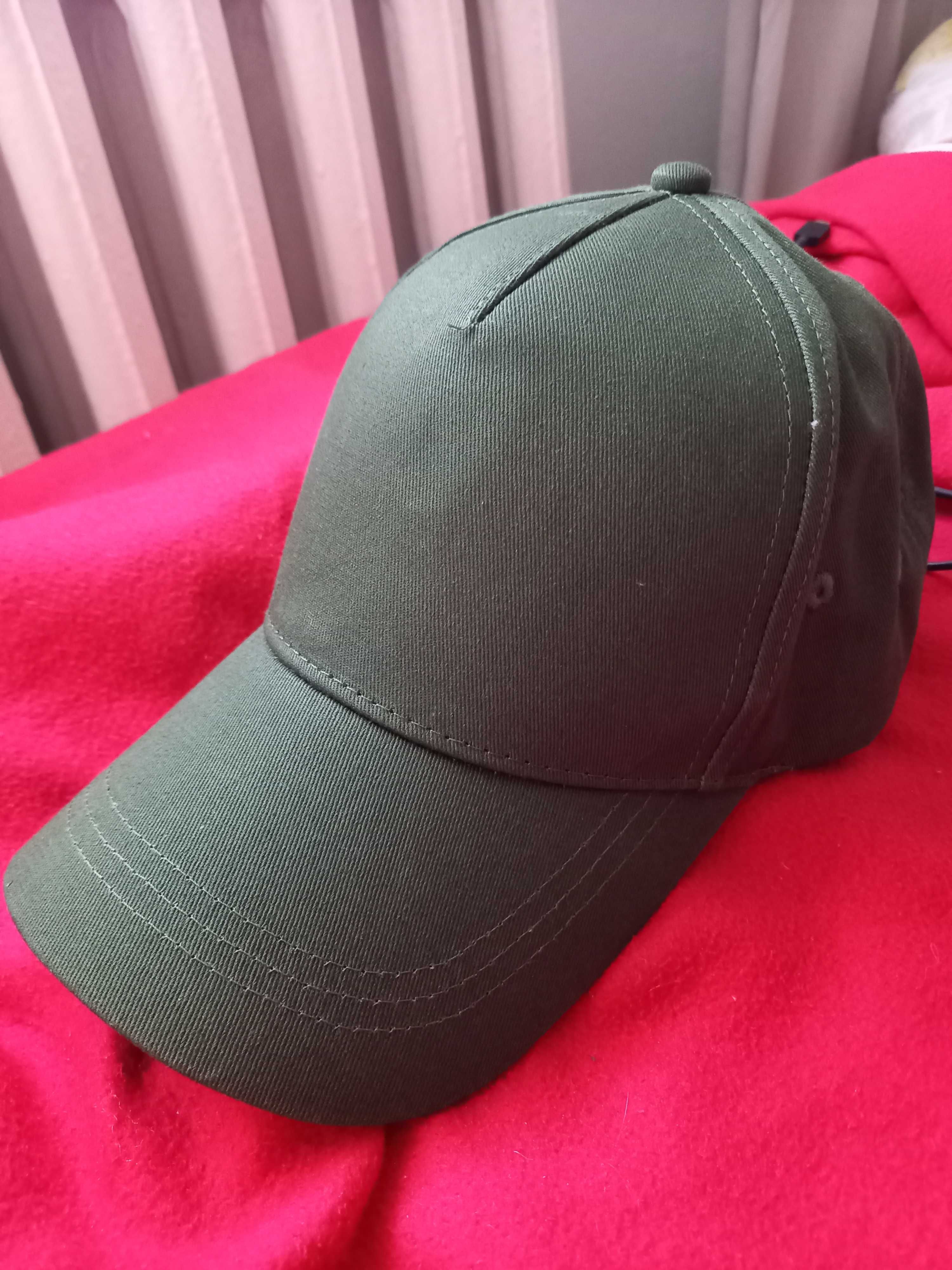 Zielona czapka z daszkiem OUTHORN