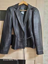 Продам кожаную куртку-пиджак, 1300грн. размер S