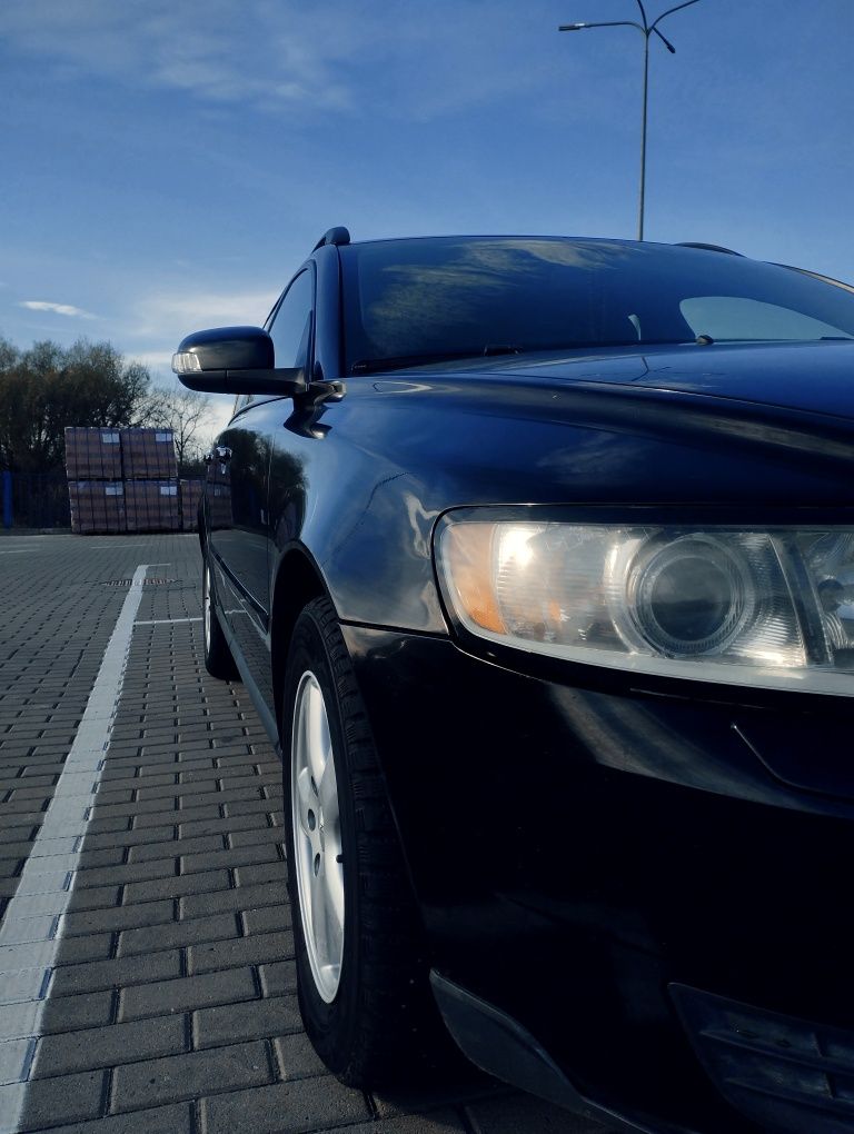 Volvo v50 1.8 Бензин
2008