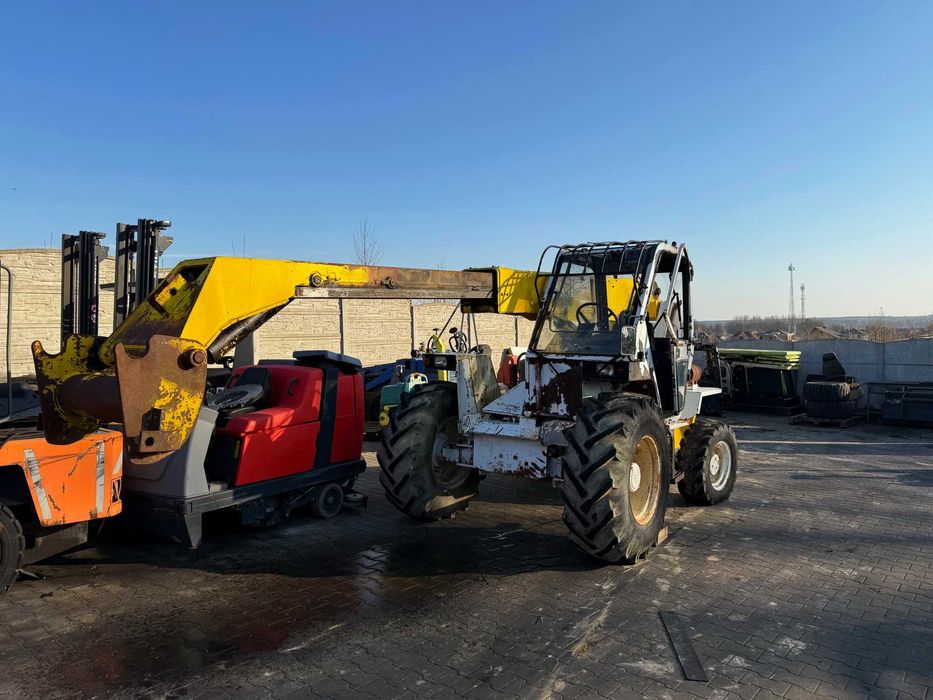 ładowarka teleskopowa MANITOU MT425CP 4x4 2500kg wysięg 5m PERKINS