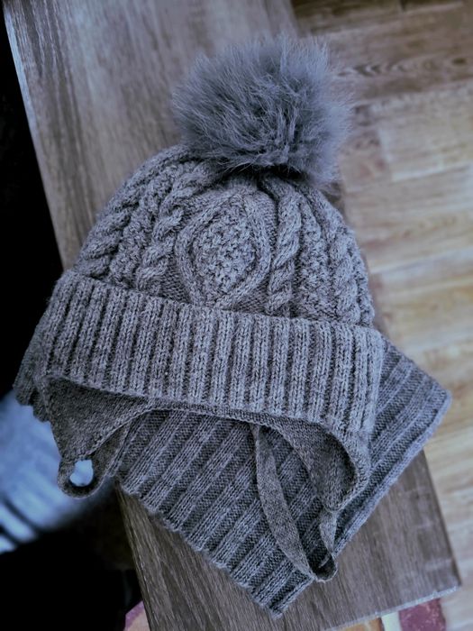 Продам дитячу зимову шапку на вік 1-3 роки