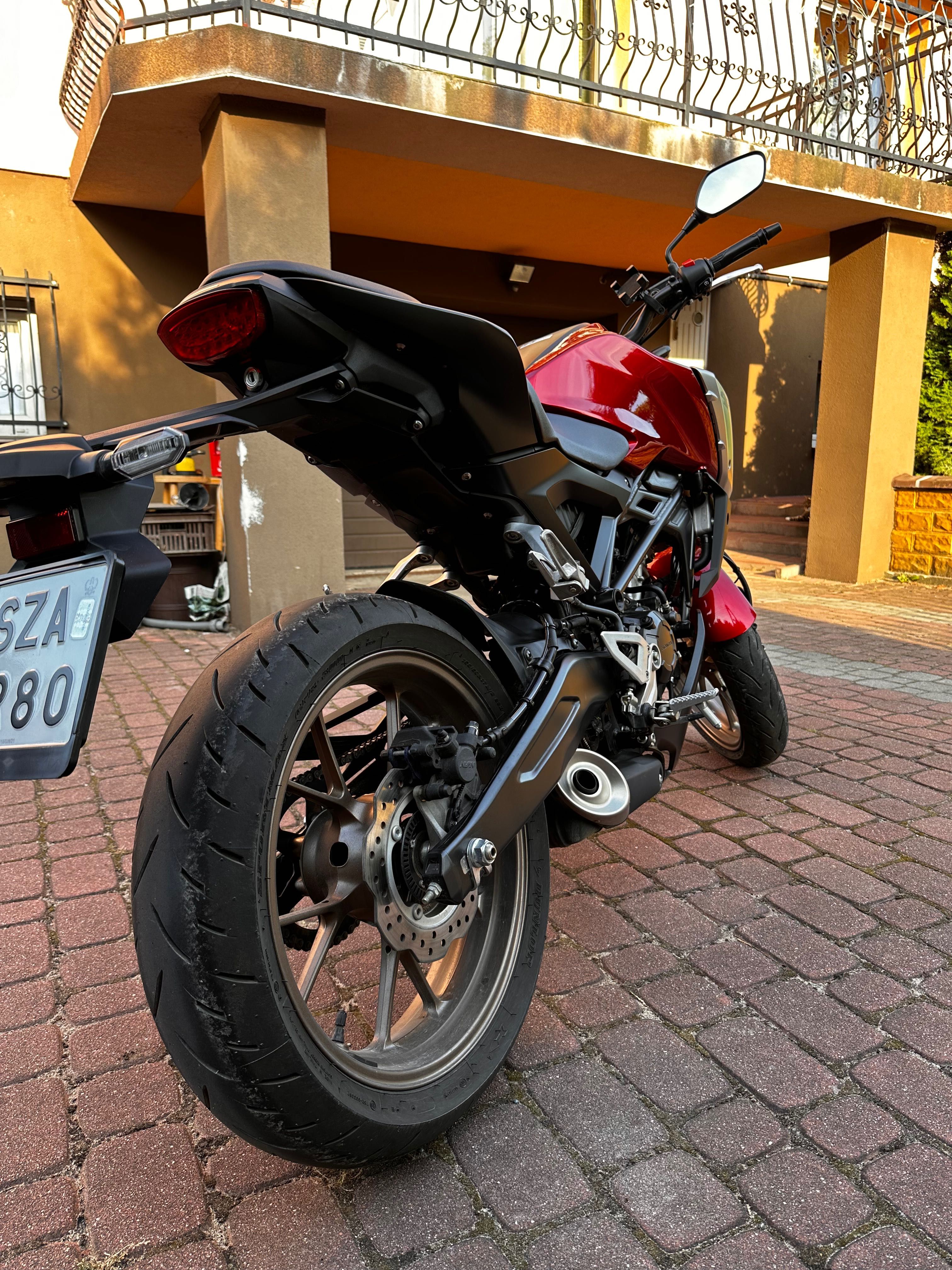 Honda cb125r 2022r