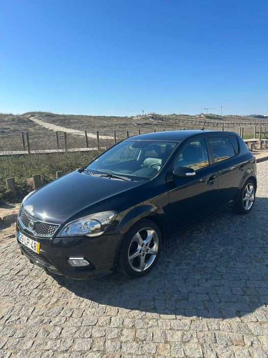 Kia Ceed 1.6 CRDi (Diesel) 128cv 2011
