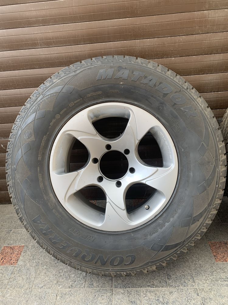 Продам дискі з гумою 265/70r16