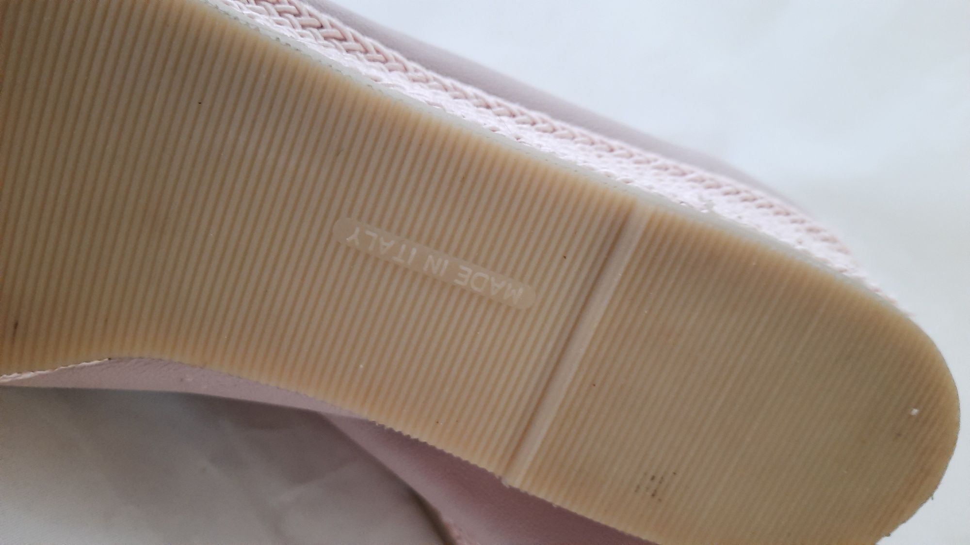 Nowe skórzane włoskie buty, mokasyny r. 39