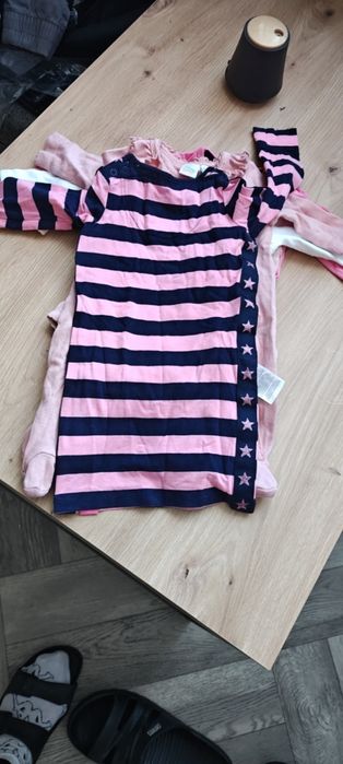 Ciuszki dziecięce okazja 7 kartonów z łóżeczkiem