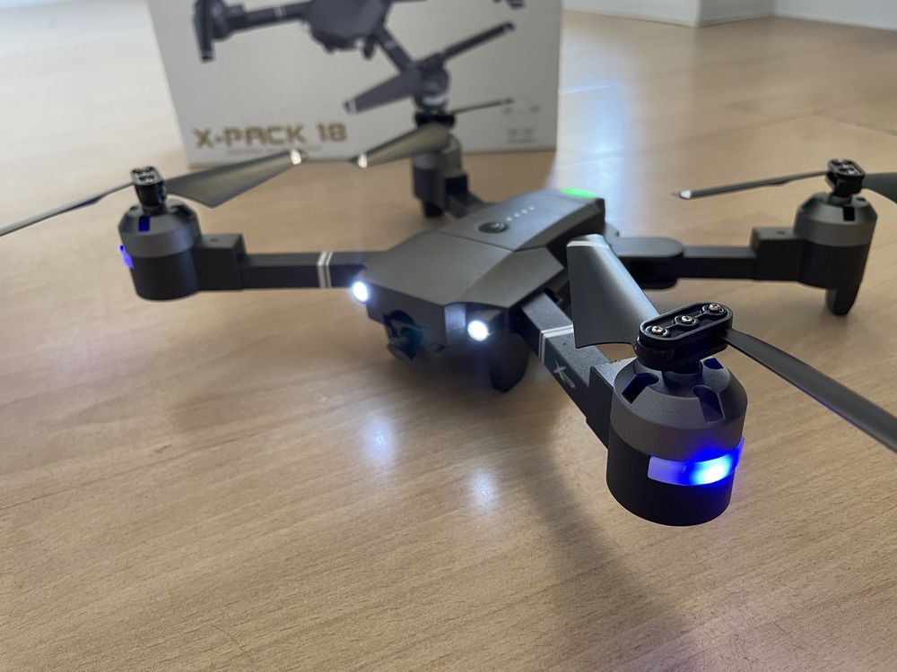 ATTOP X-PACK 18 FPV Дрон з камерою 1080P, кейсом та пультом керування