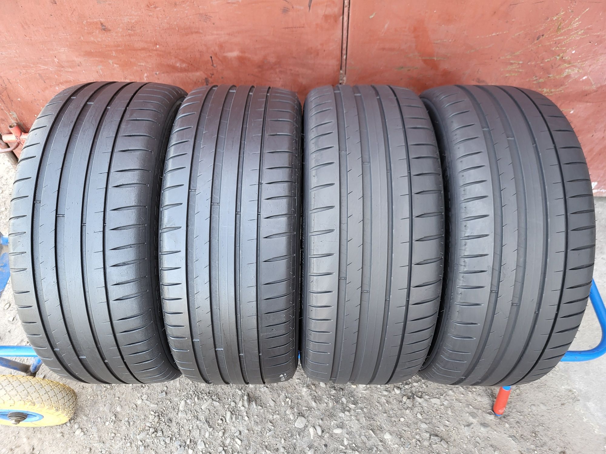 225/45/17 R17 Michelin Pilot Sport 4 4шт ціна за 1шт літо шини