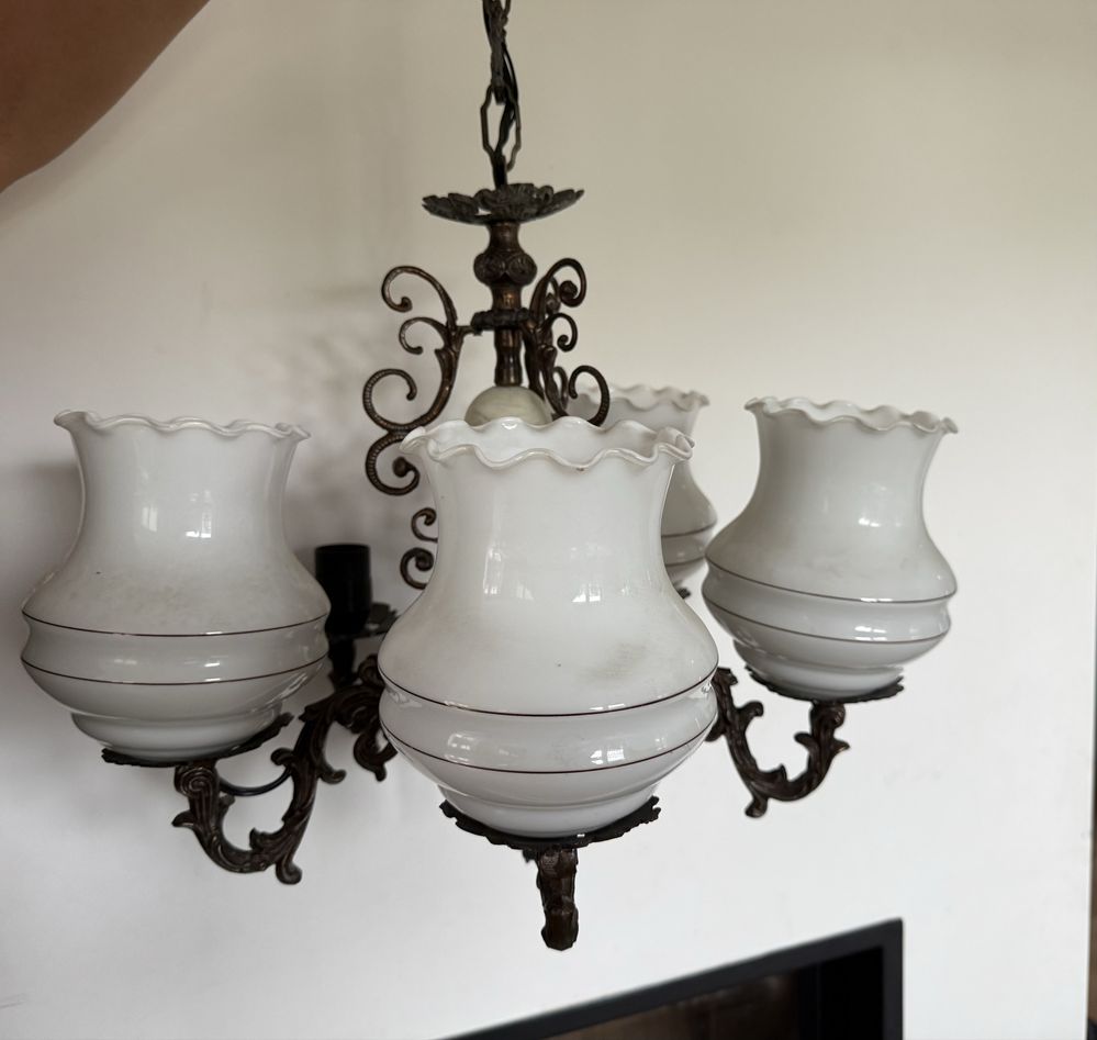 Lampa wisząca w starym stylu PRL