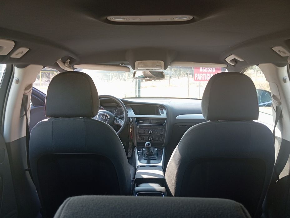 Vendo Audi A4 Avant b8 2.0 TDI 143 CV de 2008