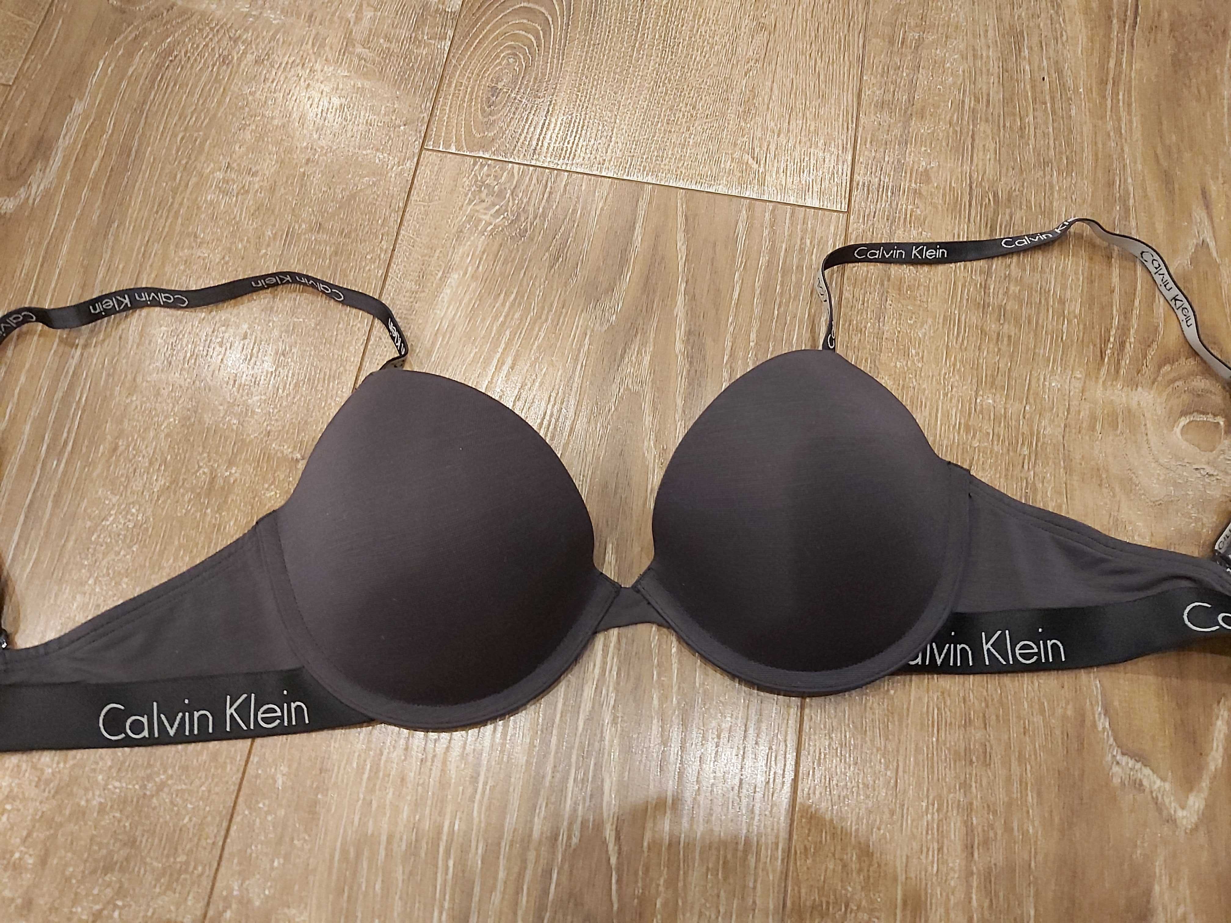 Nowy biustonosz Calvin Klein plunge 75C i 75B