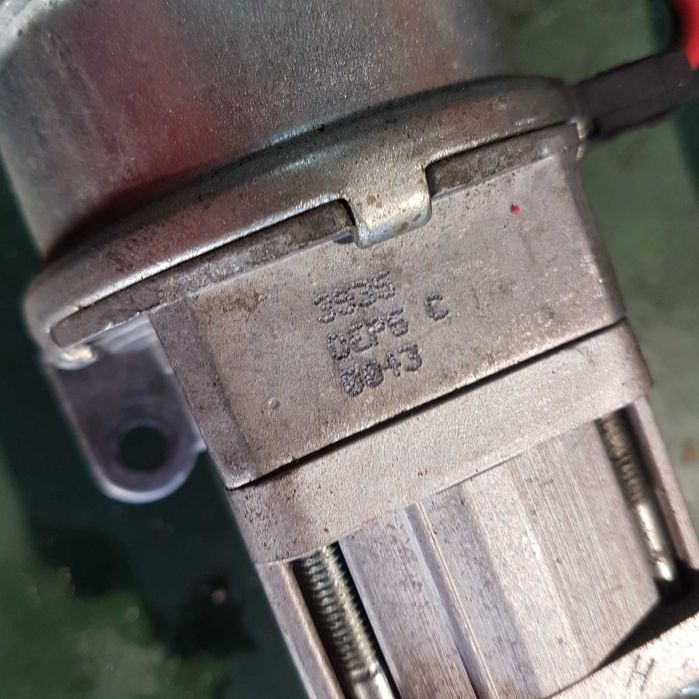 Pompa oleju zębata automat Toyota Verso yarisS P12