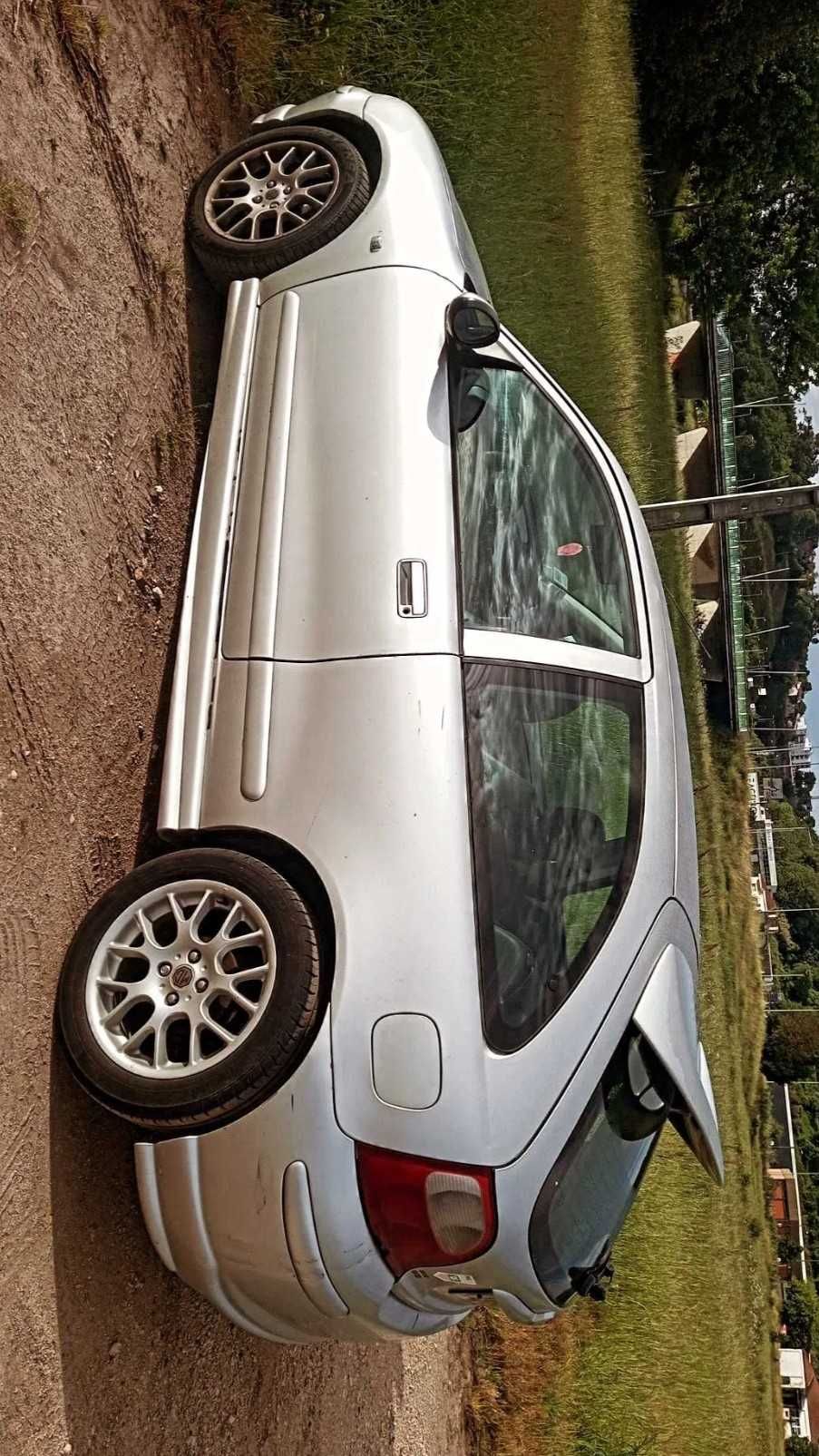 Carro Mg ZR esportivo 1.4