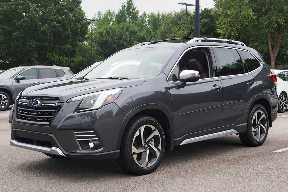 Subaru Forester      2023