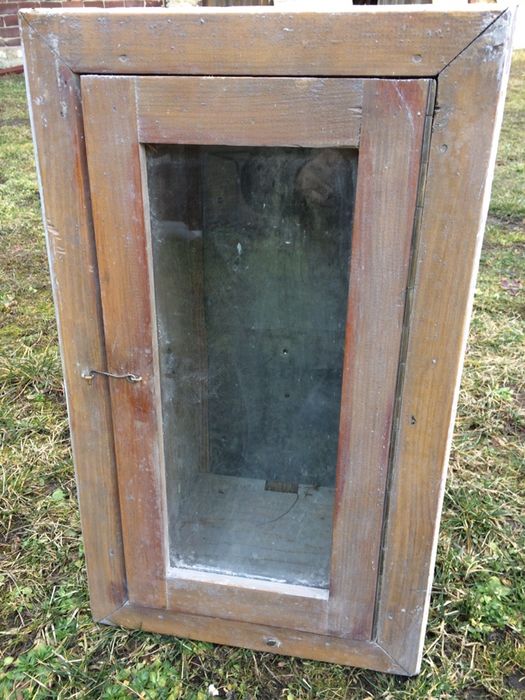 Stara drewniana skrzynka