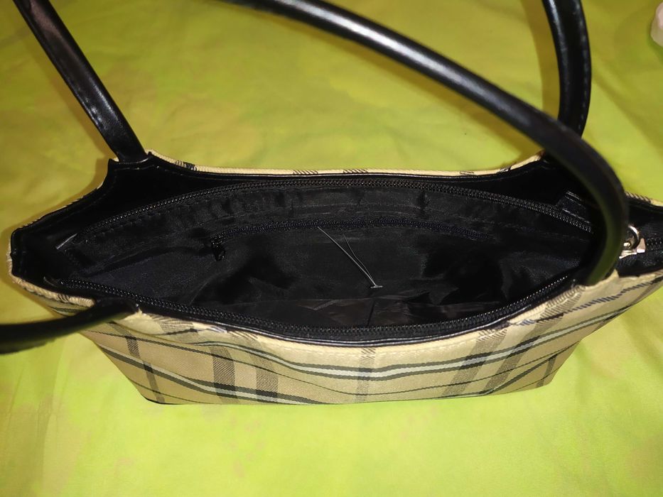 Стильная сумочка в клеточку ручная сумка