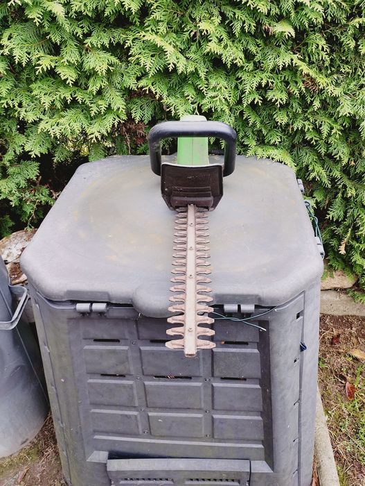 Sprzedam nożyce do żywopłotu