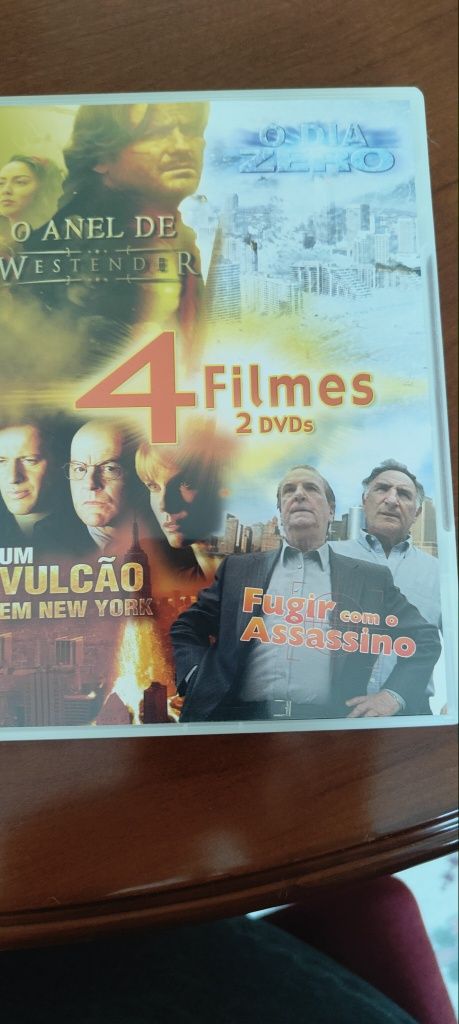 Cinco  DVD novos