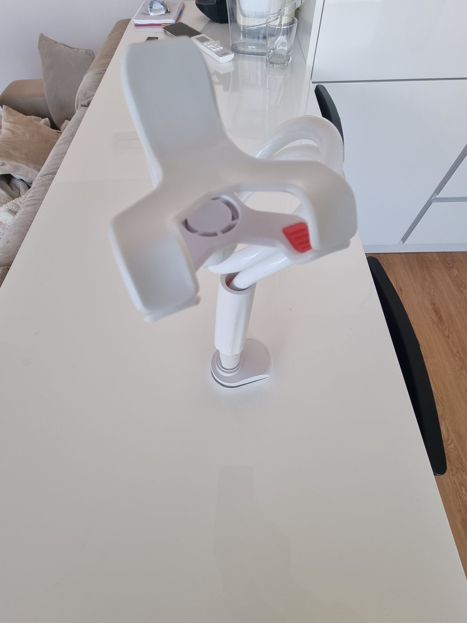 Suporte genérico para telemóvel