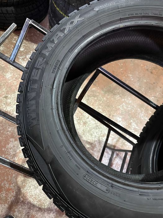 Шины БУ 225 65 R 17 Dunlop Wintermaxx WM02 Резина зима Япония