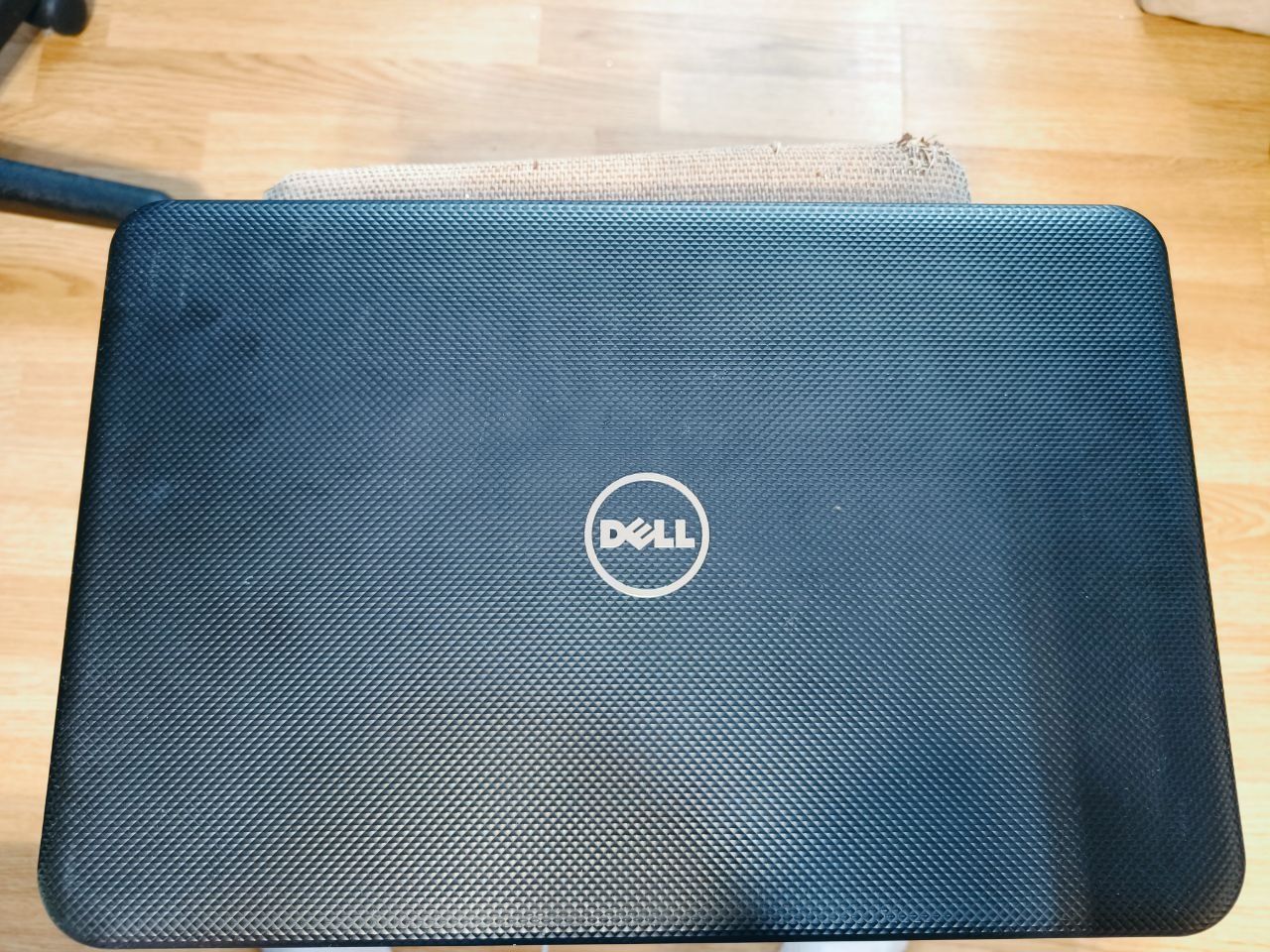 Продаю Dell Inspiron 3721 17 дюймів: Надійний ноутбук для роботи за до