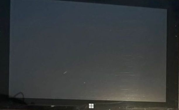 GIGA OKAZJA ! Tablet laptop z Windows 10 i klawiaturą