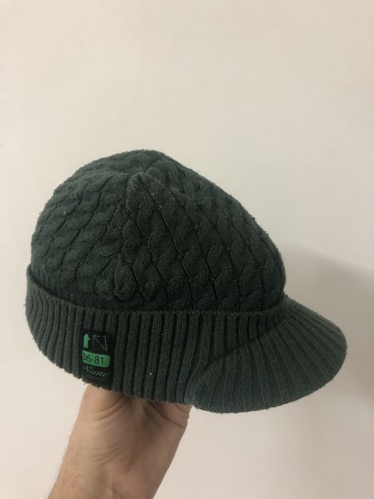 Шапка с козырьком H&М