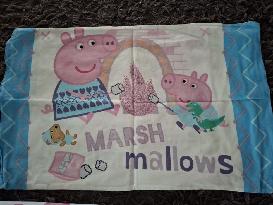 Pościel do łóżeczka dla niemowlaka.