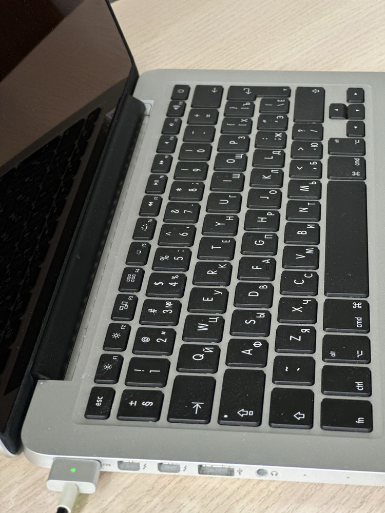 Продам MacBook Pro 13 недорого