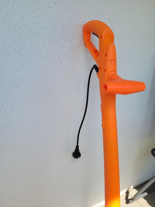 Podkoszarka żyłkowa