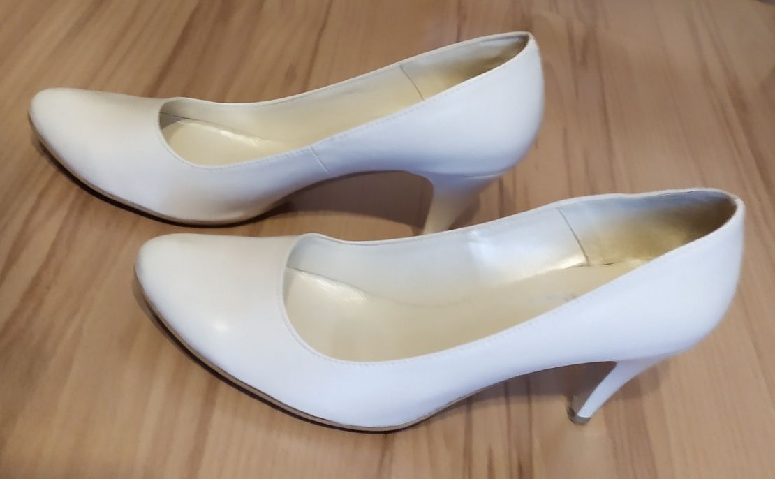 Szpilki / Czółenka ślubne ecru / ivory - rozm. 38 - obuwie/buty