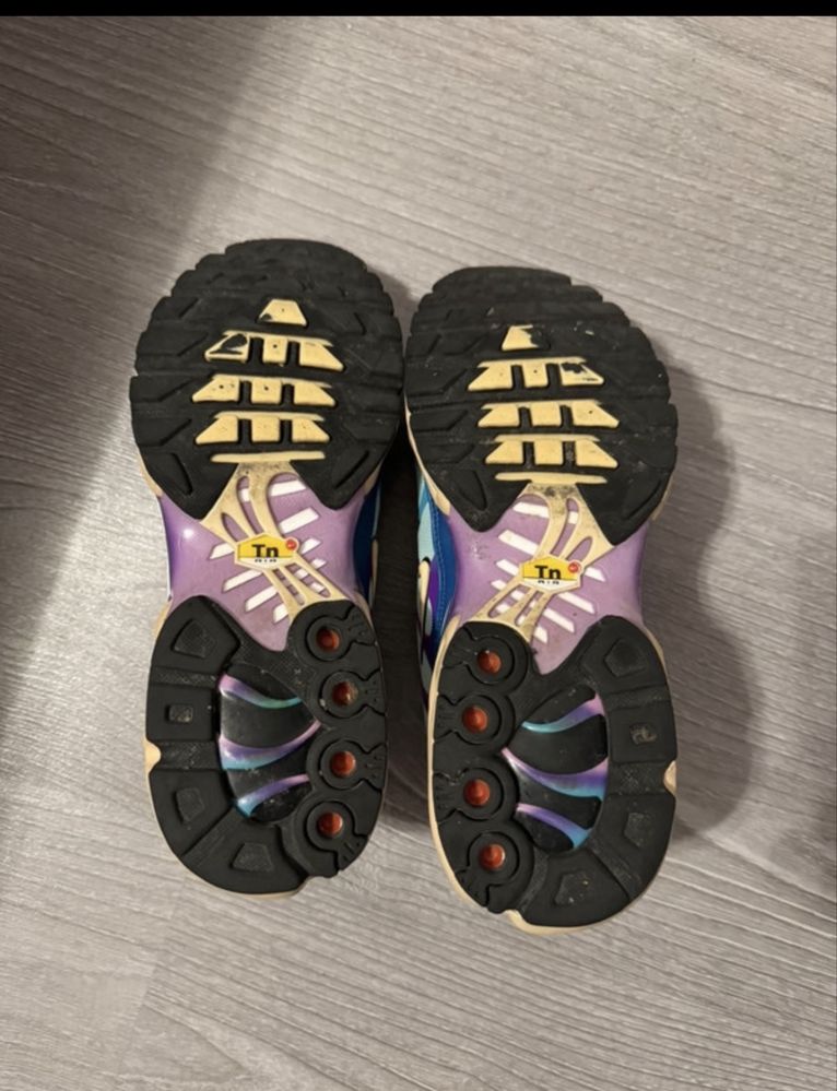 sapatilha nike tn