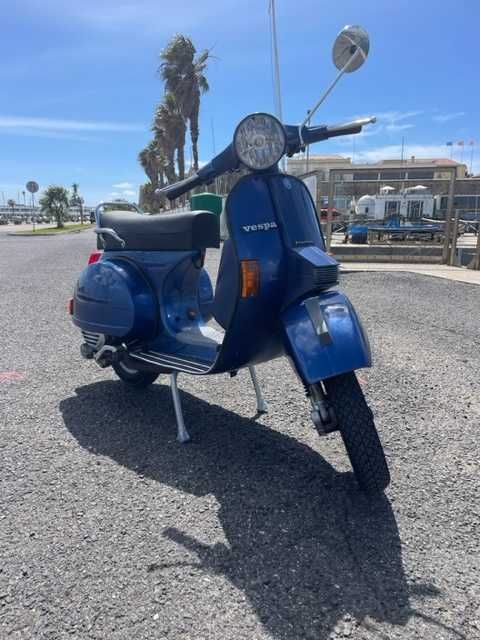 Vespa PX125 E, em bom estado