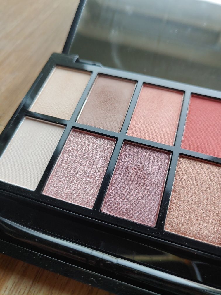 Paletka cieni Makeup Revolution