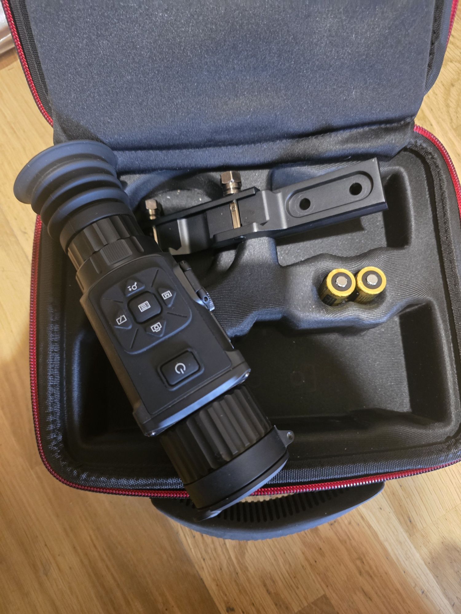 Нічний приціл Hikmicro Thunder Th25 V. 2.0
Hikmicro Thunder Th25 V. 2.
