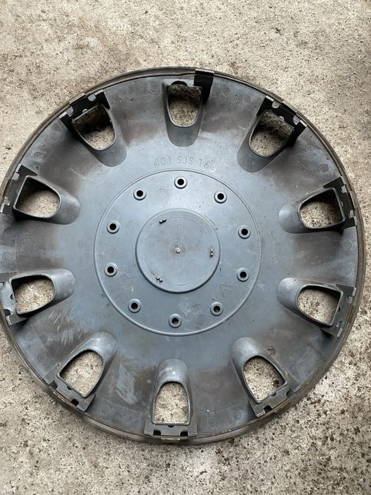 Продам  ковпак volkswagen r 16