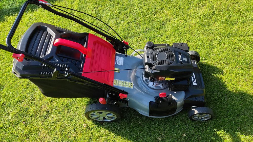 Kosiarka spalinowa z napędem 170 ccm