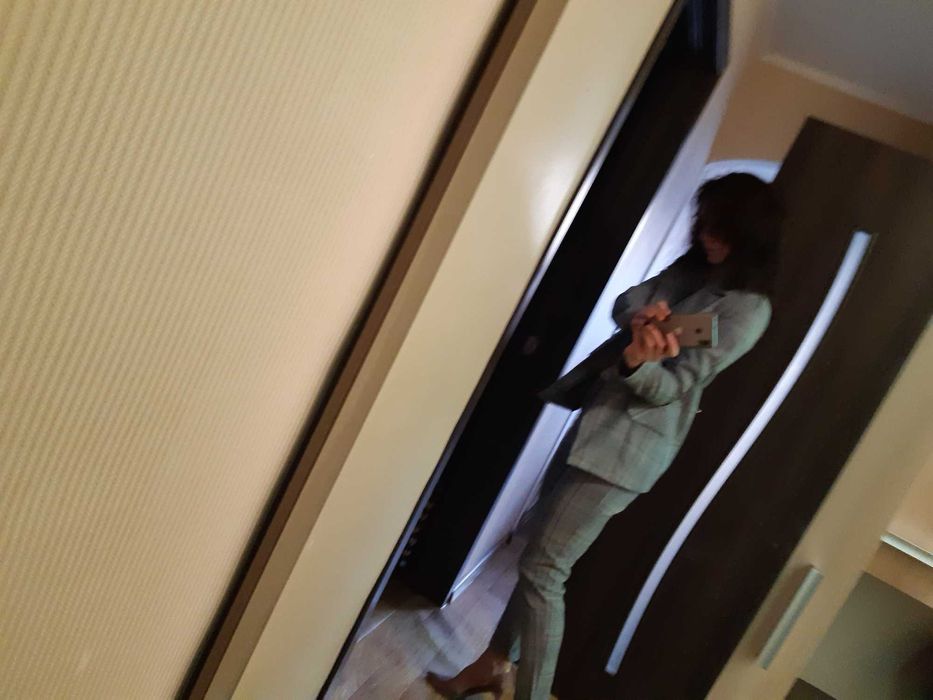 Стильный брючный костюм