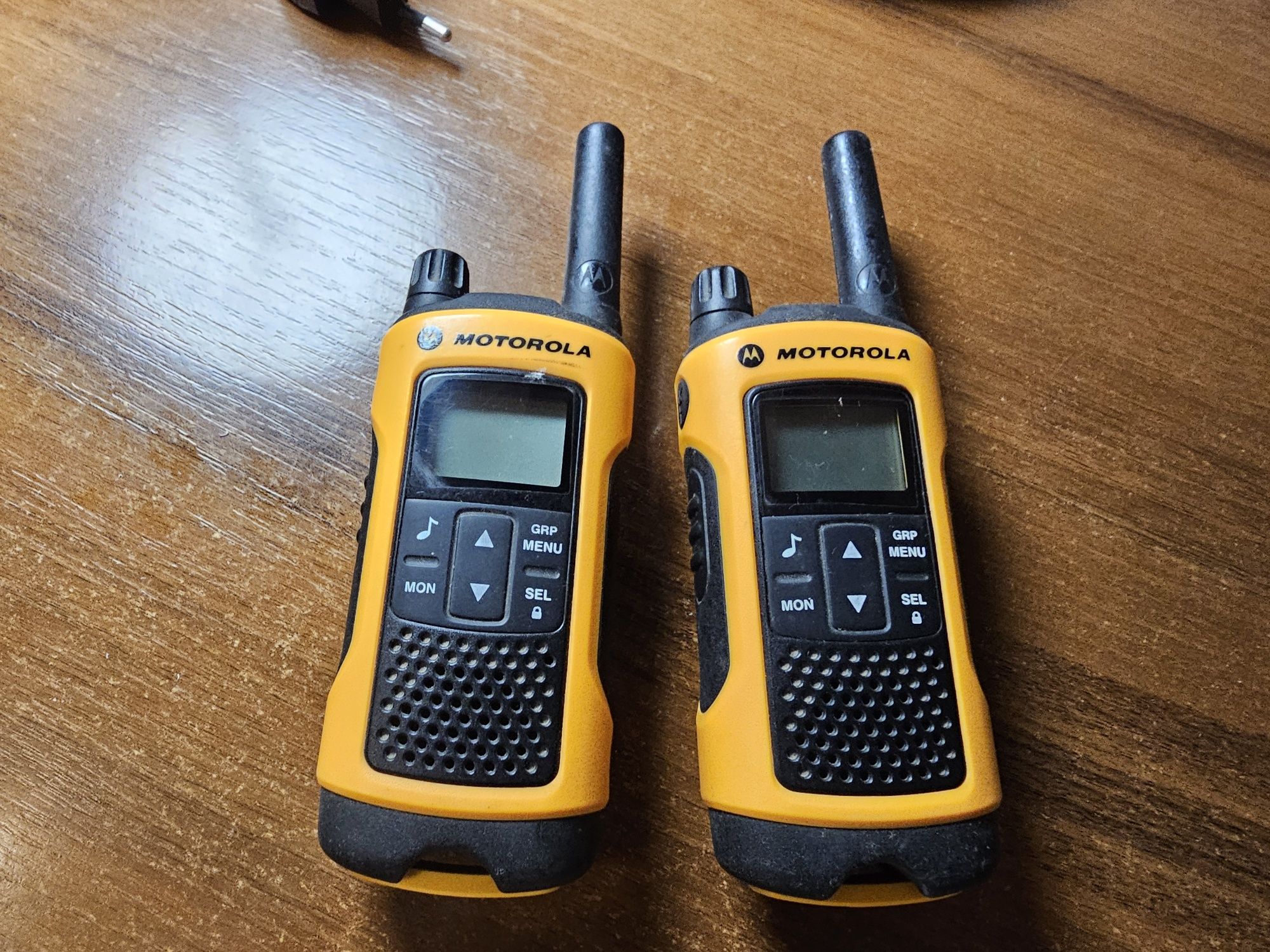 Портативные радиостанции Motorola TLKR T80 Extreme