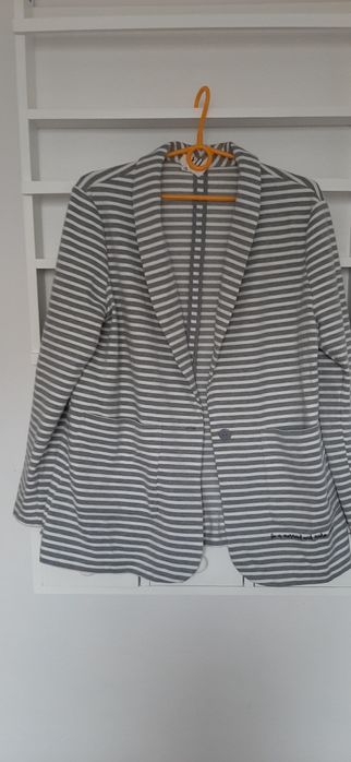 Blezer Reserved r 44